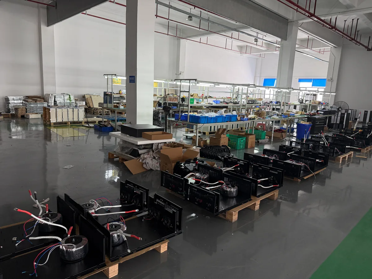 Inverter chassis preparation area at the Witdriv factory